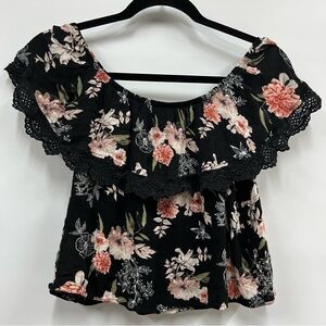 Rue21 black floral medium off the shoulder crop top